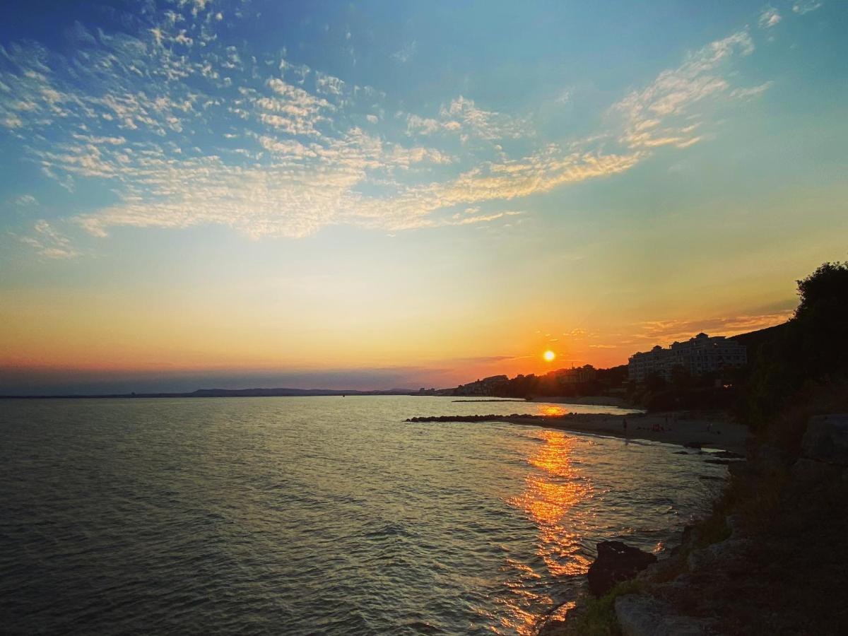 Sea View Panoramic Apartments, Fort Noks Crown Club Sveti Vlas Dış mekan fotoğraf