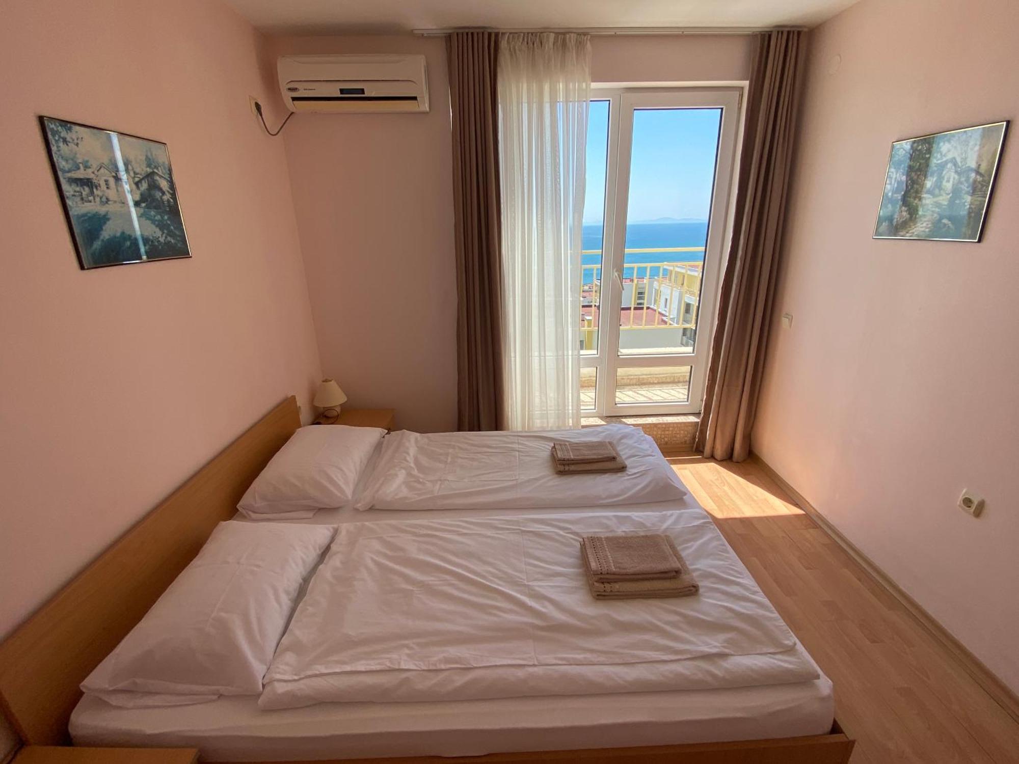 Sea View Panoramic Apartments, Fort Noks Crown Club Sveti Vlas Oda fotoğraf